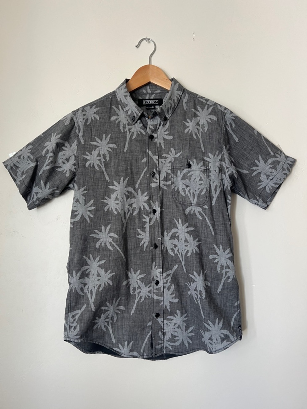 Ezekiel Gray Palm Print Short Sleeve Button Down Shirt